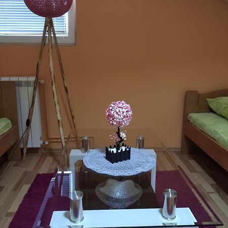 Buric Rooms Niksic Exterior photo